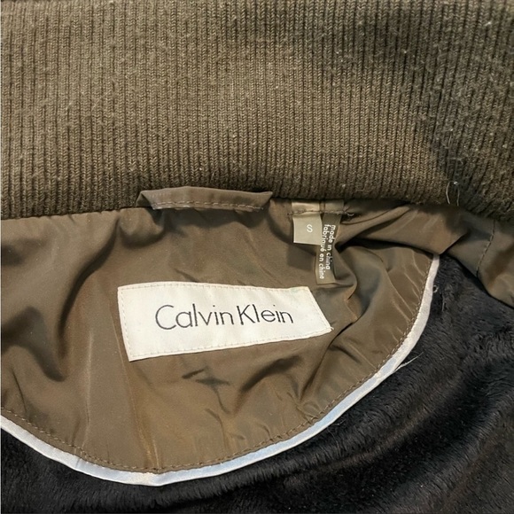 Calvin Klein quilted coat. Size Small - Picture 7 of 7
